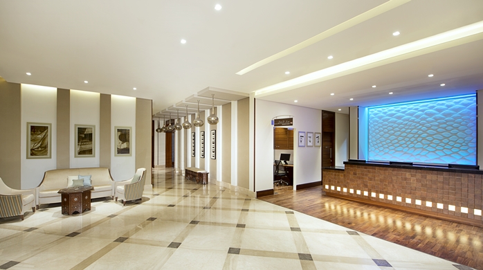 تور دبی هتل هیلتون گاردن این المینا - آژانس مسافرتی و هواپیمایی آفتاب ساحل آبی